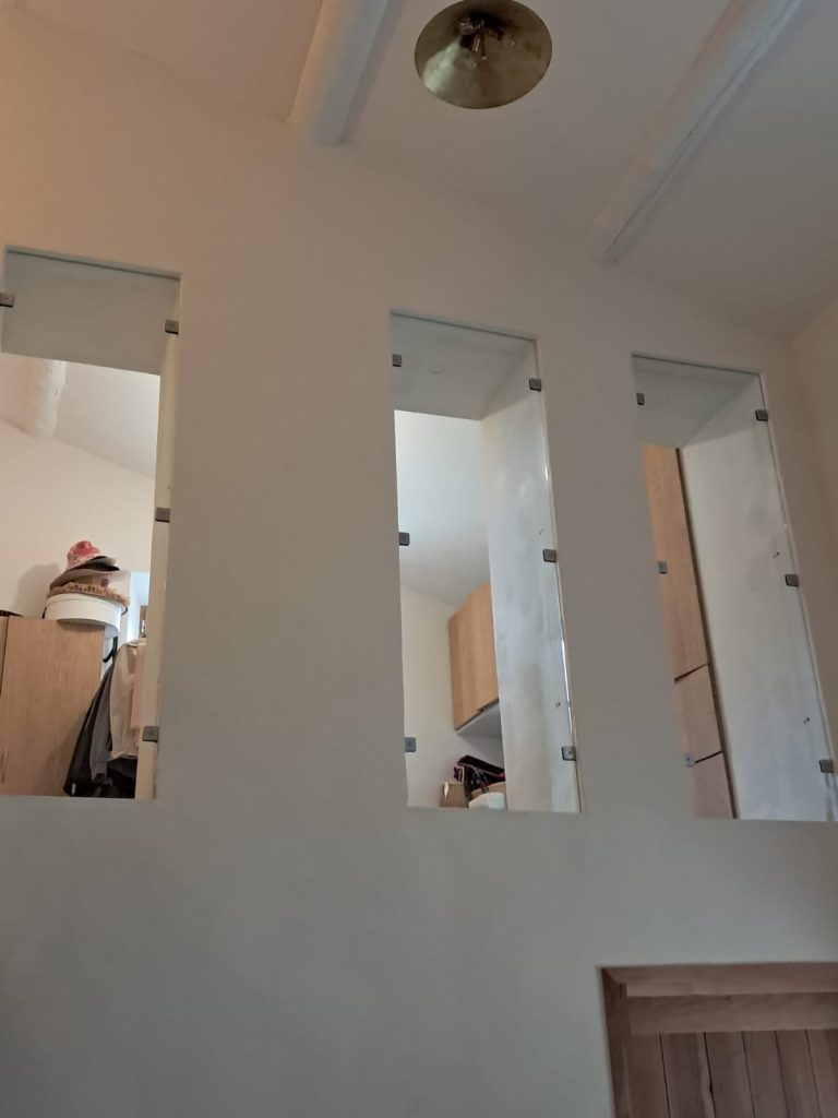 Mise en place de verres trempés pour protéger des ouvertures à Salon de Provence